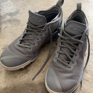 Lebron Nike Witness Men’s 9